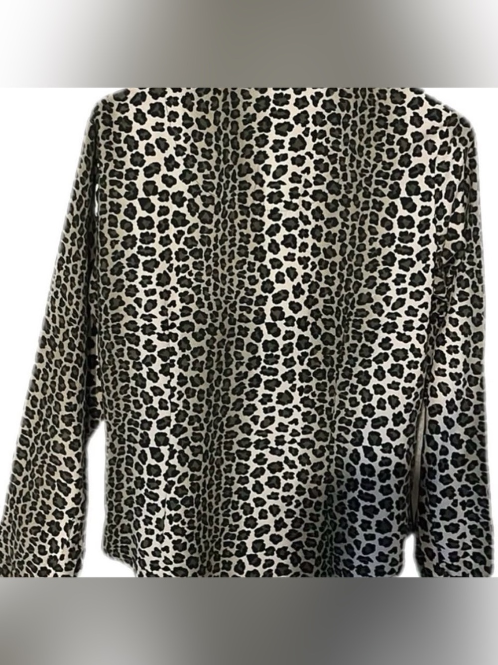 Leopard Print Button-Down Shirt - Black & White Harmony and Vine size M - Picture 2 of 4